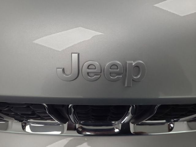 2024 Jeep Grand Cherokee Laredo X
