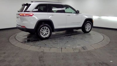 2024 Jeep Grand Cherokee Laredo X