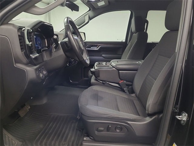 2022 Chevrolet Silverado 1500 LT (2FL)