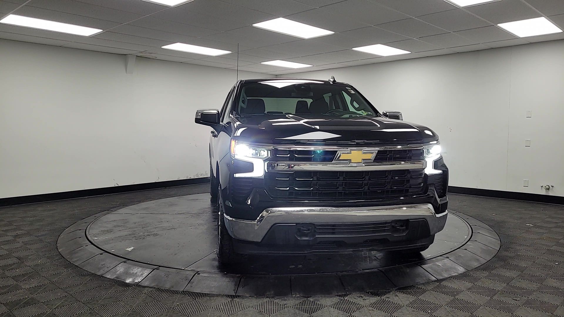 2022 Chevrolet Silverado 1500 LT (2FL)