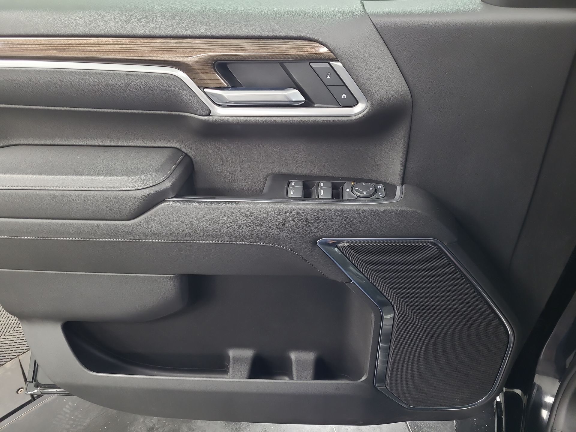 2022 Chevrolet Silverado 1500 LT (2FL)