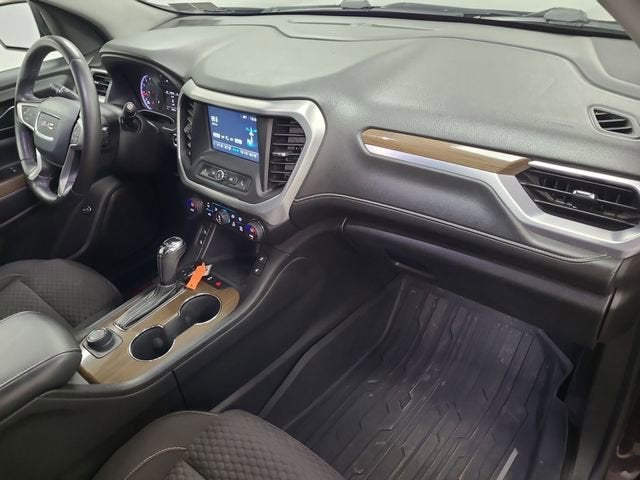 2017 GMC Acadia SLE