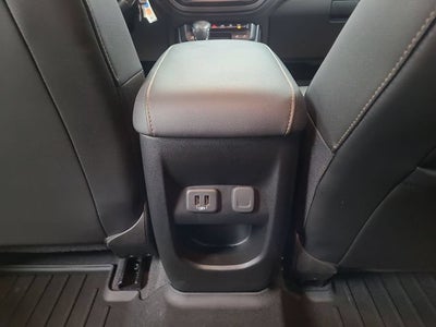 2022 GMC Canyon 4WD AT4 w/Leather