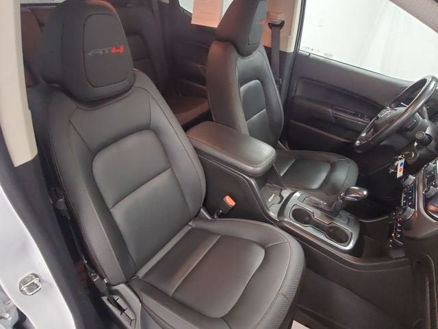 2022 GMC Canyon 4WD AT4 w/Leather