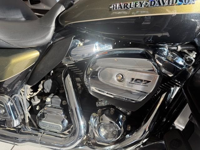 2018 HARLEY-DAVID FLHTK Base