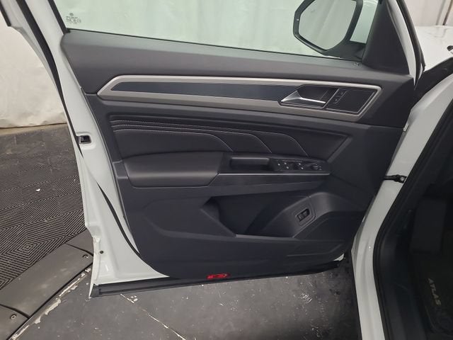 2020 Volkswagen Atlas Cross Sport 3.6L V6 SEL R-Line