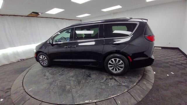 2021 Chrysler Pacifica Hybrid Touring L