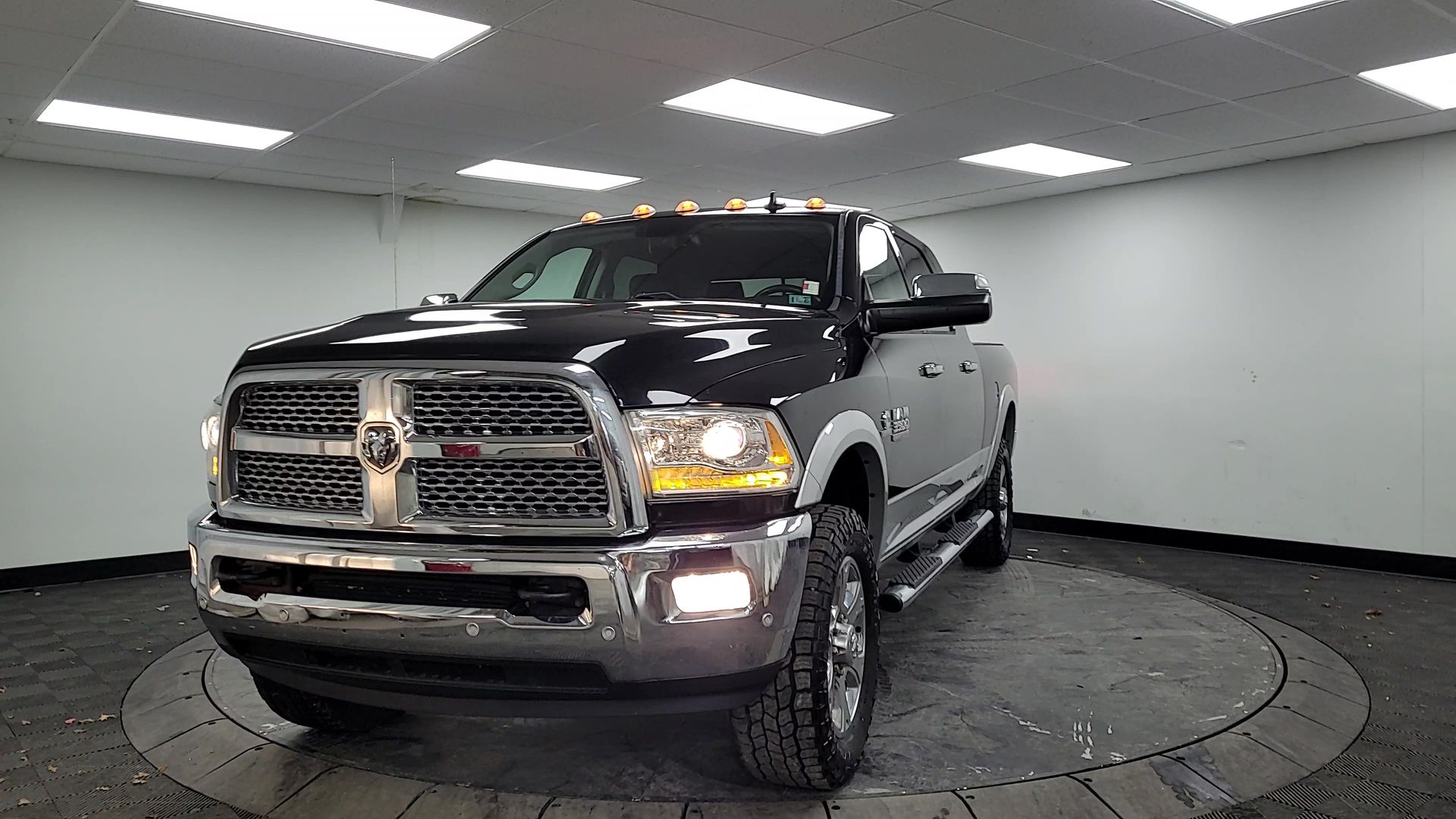 2016 RAM 3500 Laramie