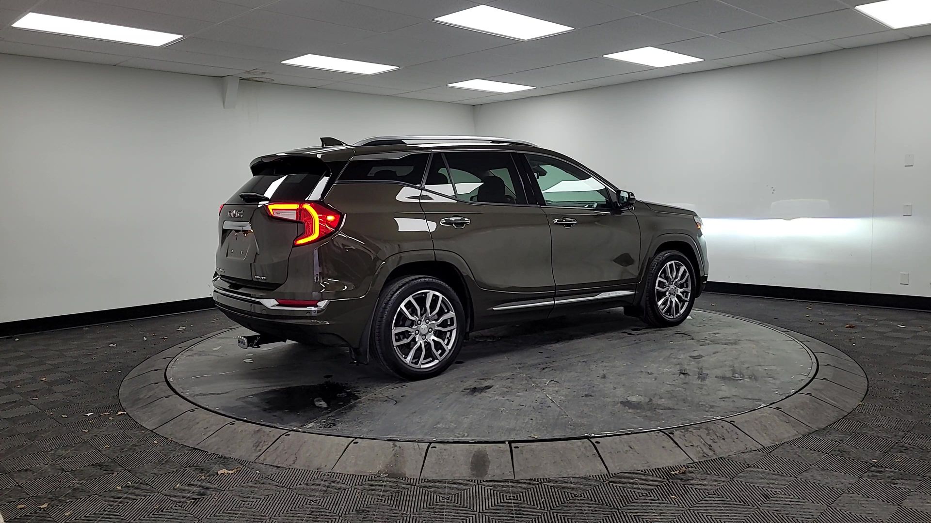 2023 GMC Terrain Denali