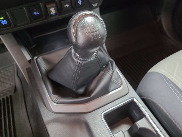 2022 Toyota Tacoma 4WD SR