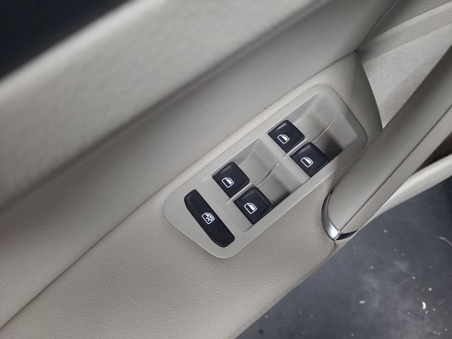 2015 Volkswagen Golf SportWagen TSI S