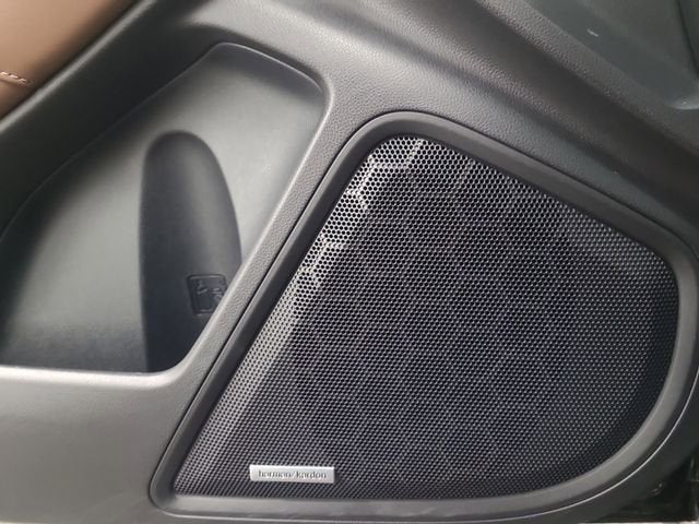 2022 Subaru Outback Touring