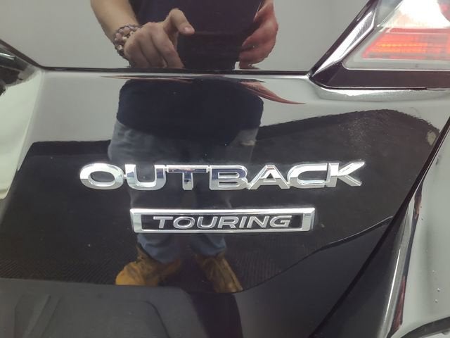 2022 Subaru Outback Touring