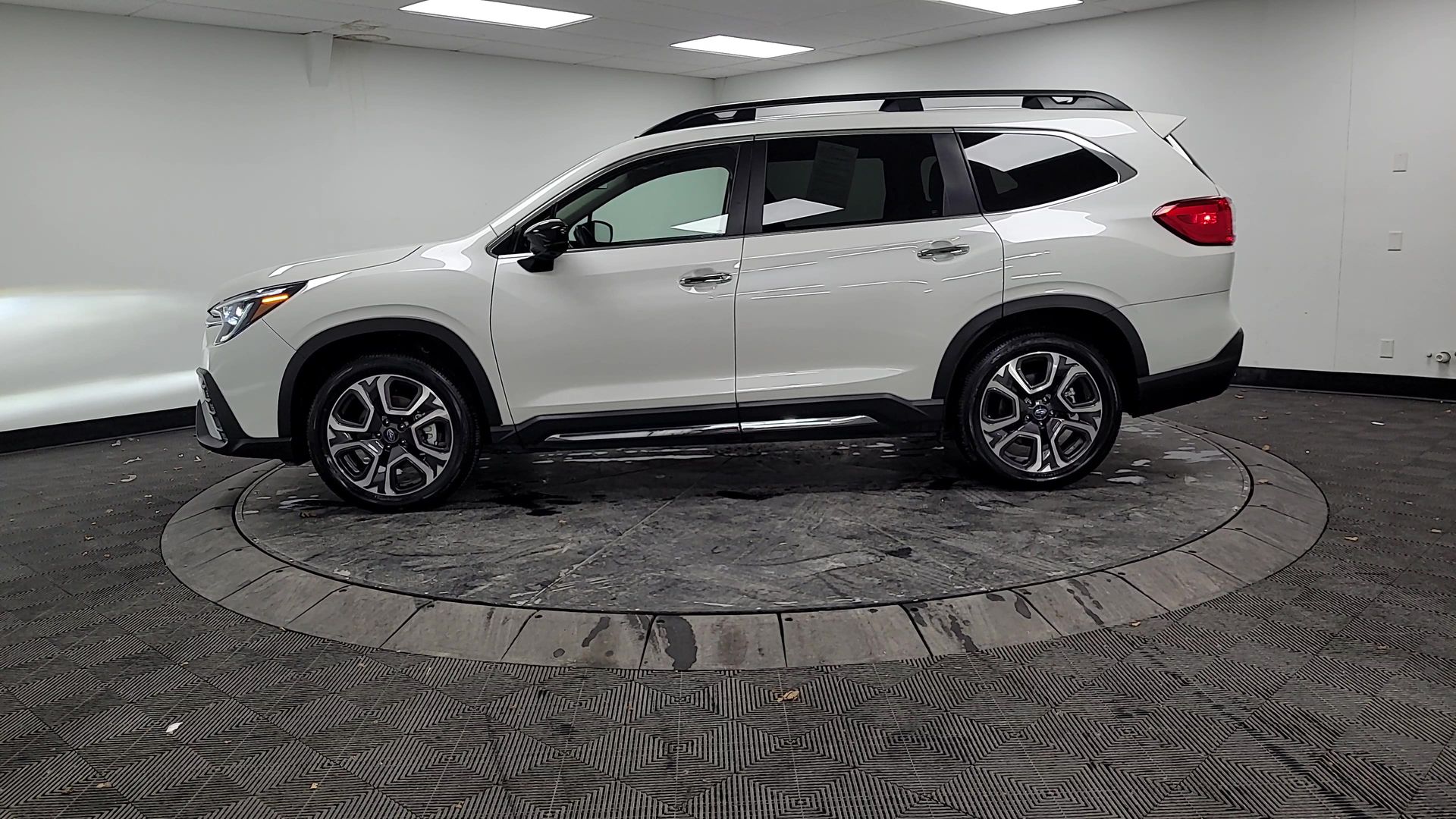 2024 Subaru Ascent Touring