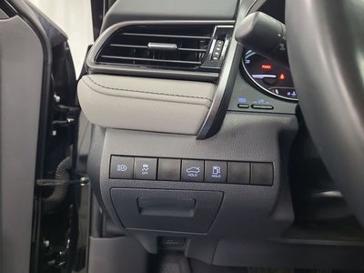 2021 Toyota Camry Hybrid SE