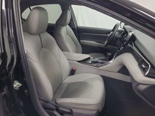 2021 Toyota Camry Hybrid SE