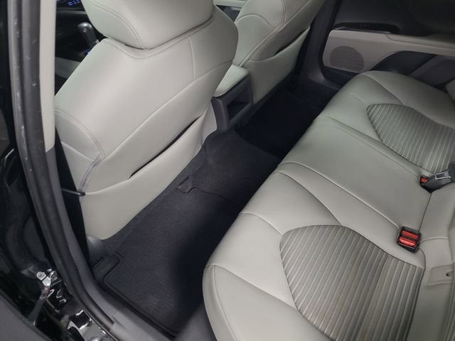 2021 Toyota Camry Hybrid SE