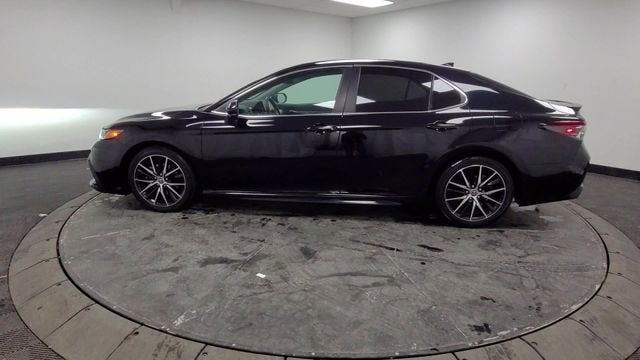 2021 Toyota Camry Hybrid SE