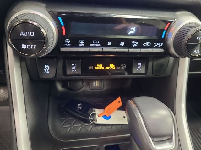 2023 Toyota RAV4 Hybrid SE