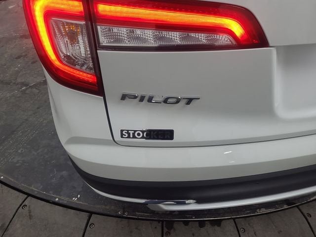 2022 Honda Pilot Touring 7-Passenger