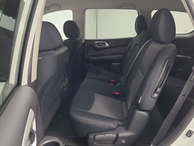 2018 Nissan Pathfinder SV