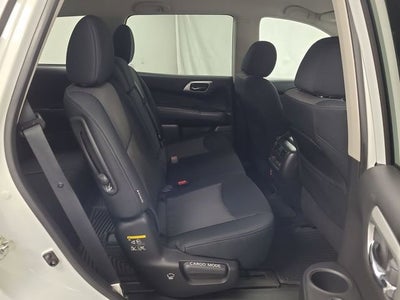 2018 Nissan Pathfinder SV