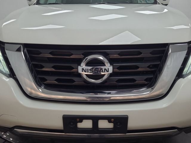 2018 Nissan Pathfinder SV