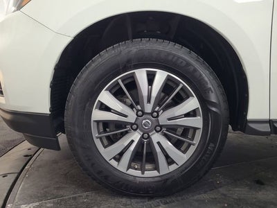 2018 Nissan Pathfinder SV