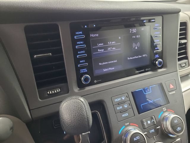 2018 Toyota Sienna LE Auto Access Seat