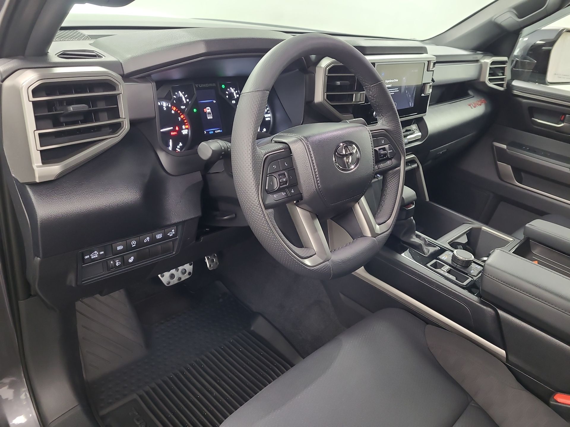 2025 Toyota Tundra 4WD SR