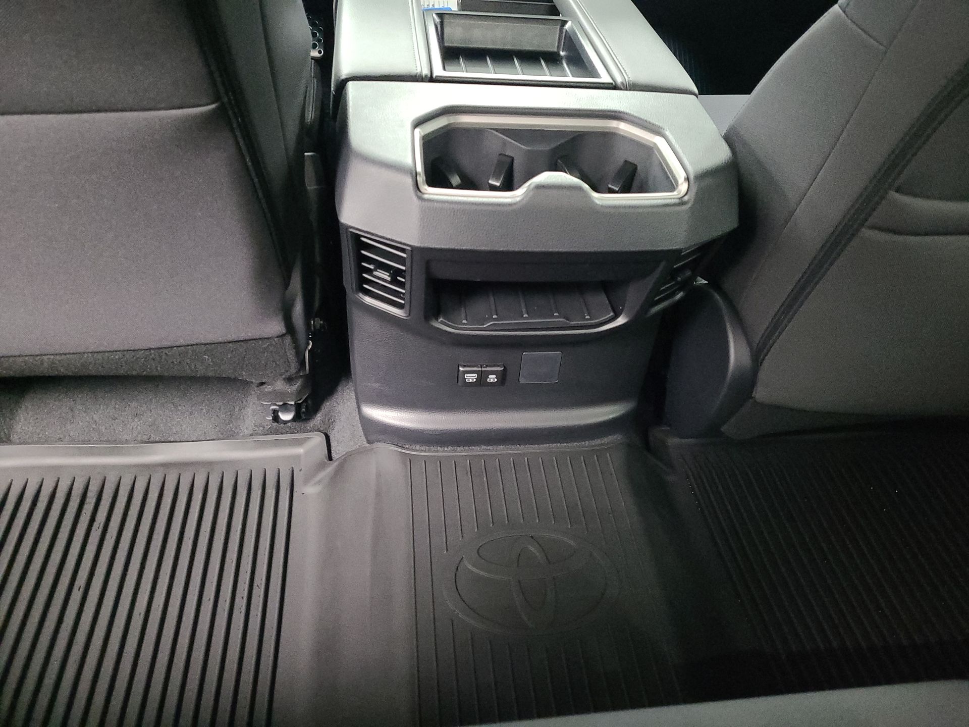 2025 Toyota Tundra 4WD SR