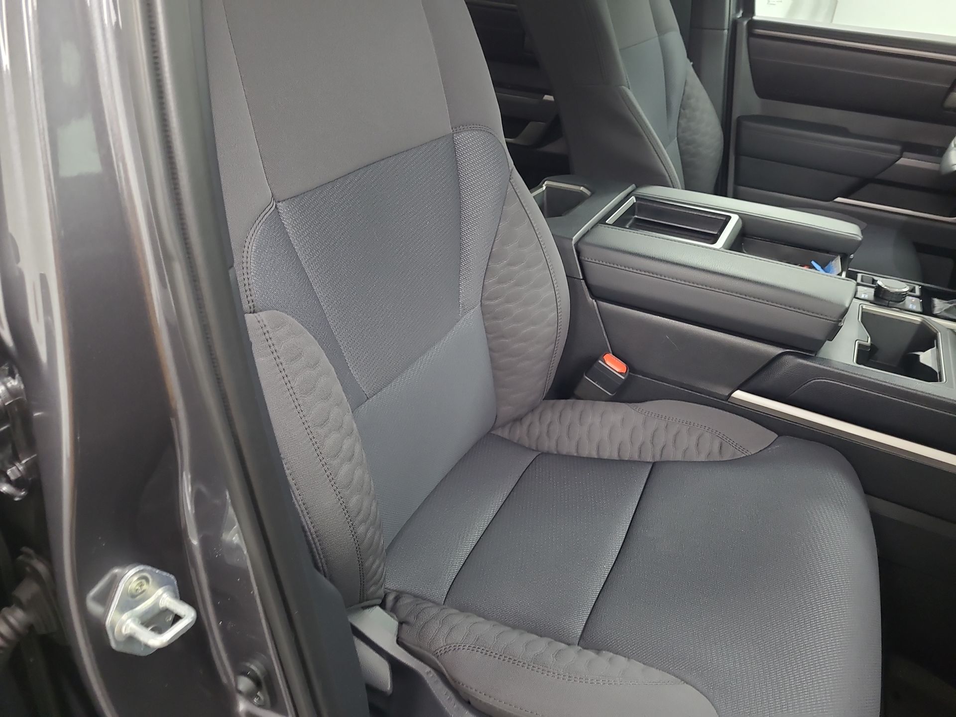 2025 Toyota Tundra 4WD SR