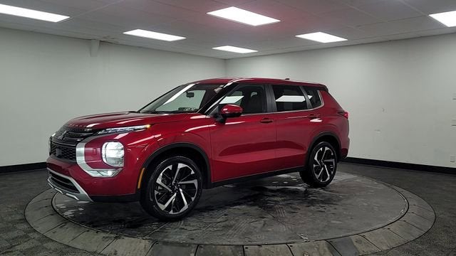 2024 Mitsubishi Outlander SE