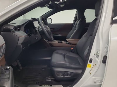 2023 Toyota Venza LE