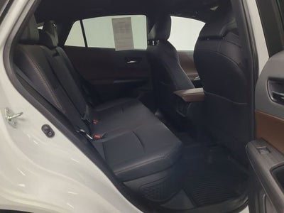 2023 Toyota Venza LE