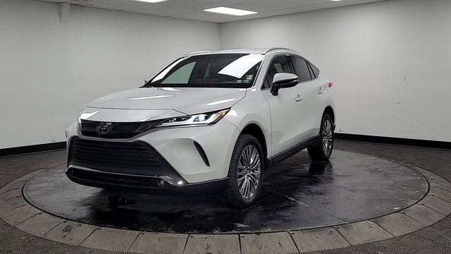 2023 Toyota Venza LE