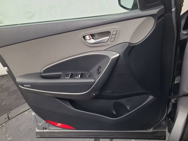 2017 Hyundai Santa Fe Limited Ultimate