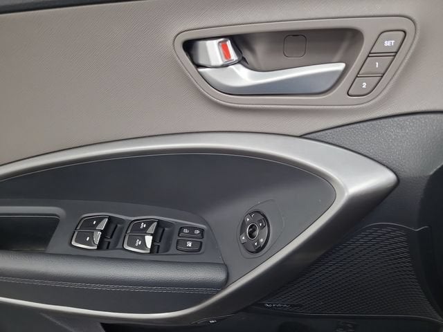 2017 Hyundai Santa Fe Limited Ultimate