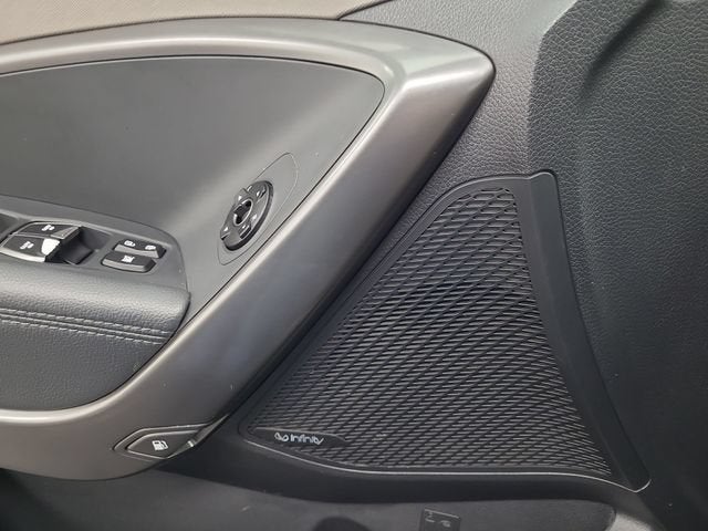 2017 Hyundai Santa Fe Limited Ultimate