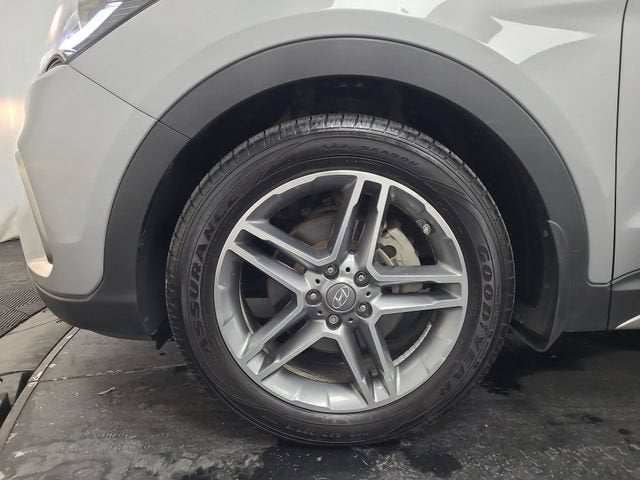 2017 Hyundai Santa Fe Limited Ultimate