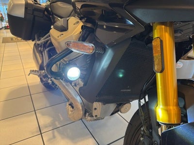 2023 MOTO GUZZI V100 MANDELLO S Base