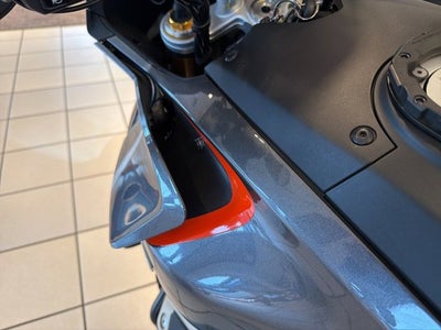 2023 MOTO GUZZI V100 MANDELLO S Base